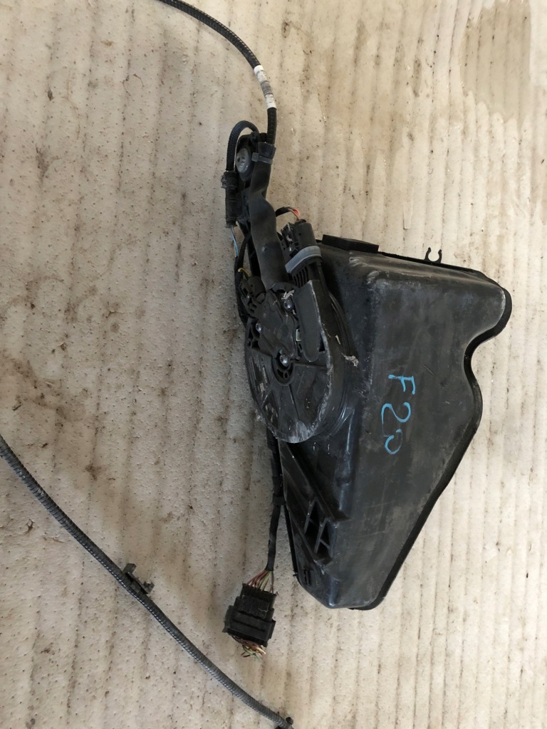 фото №1, Bmw f20 бак насос adblue 7403541