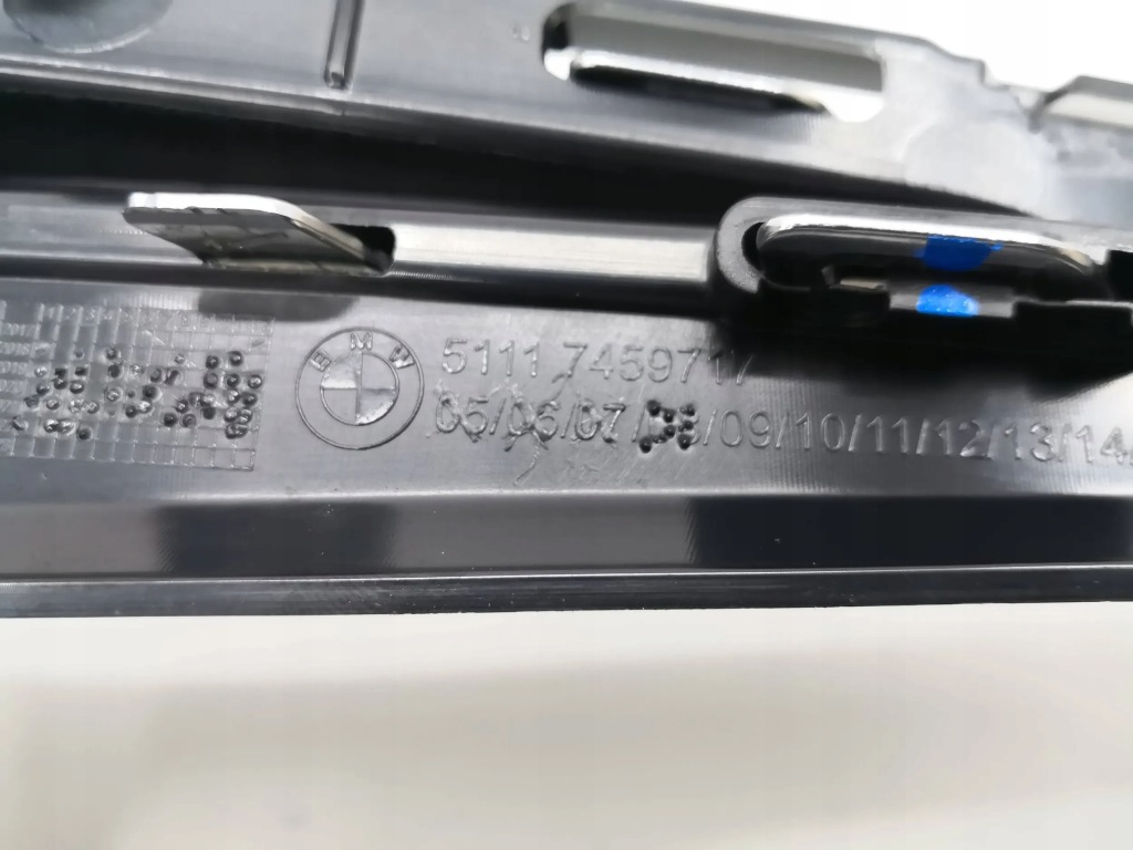 Решётка решётка  бампера bmw 1 f40 luxury 19- левая перед Цена