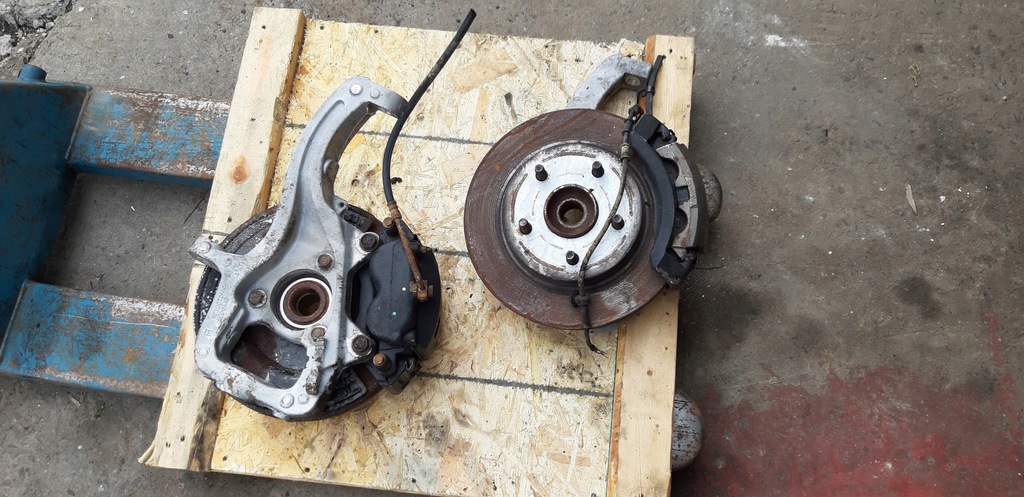 фото №1, Суппорт перед dodge ram 02-08r trw