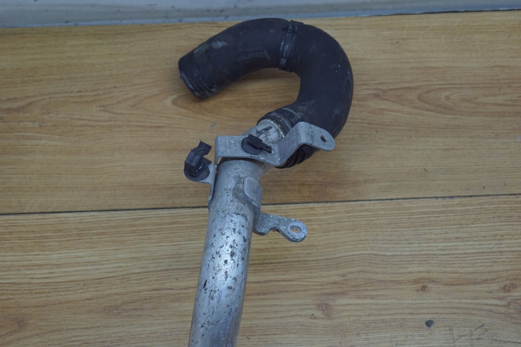 фото №5, Шланг труба wąż wody audi r8 4.2 fsi 420121046c