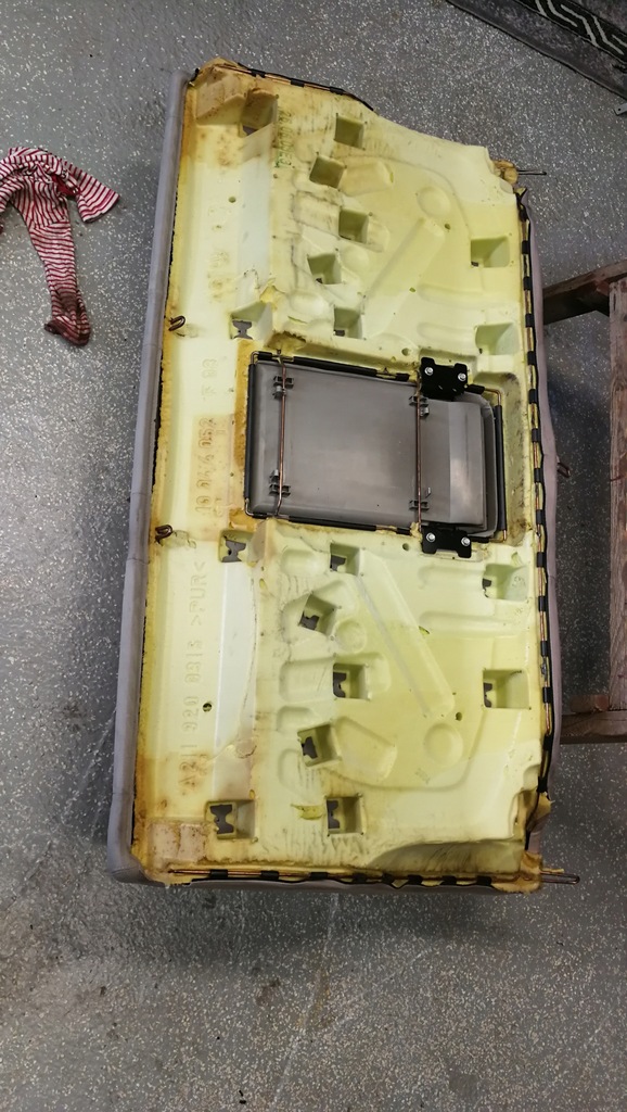 фото №14, Mercedes w211 задняя заднее сиденье sedan велюр classic