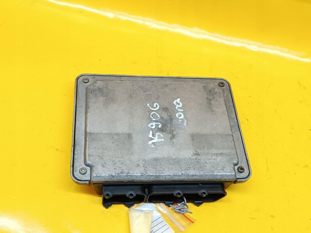 фото №8, Бортовой компьютер двигателя bora 1,9tdi 038906018bl 90km