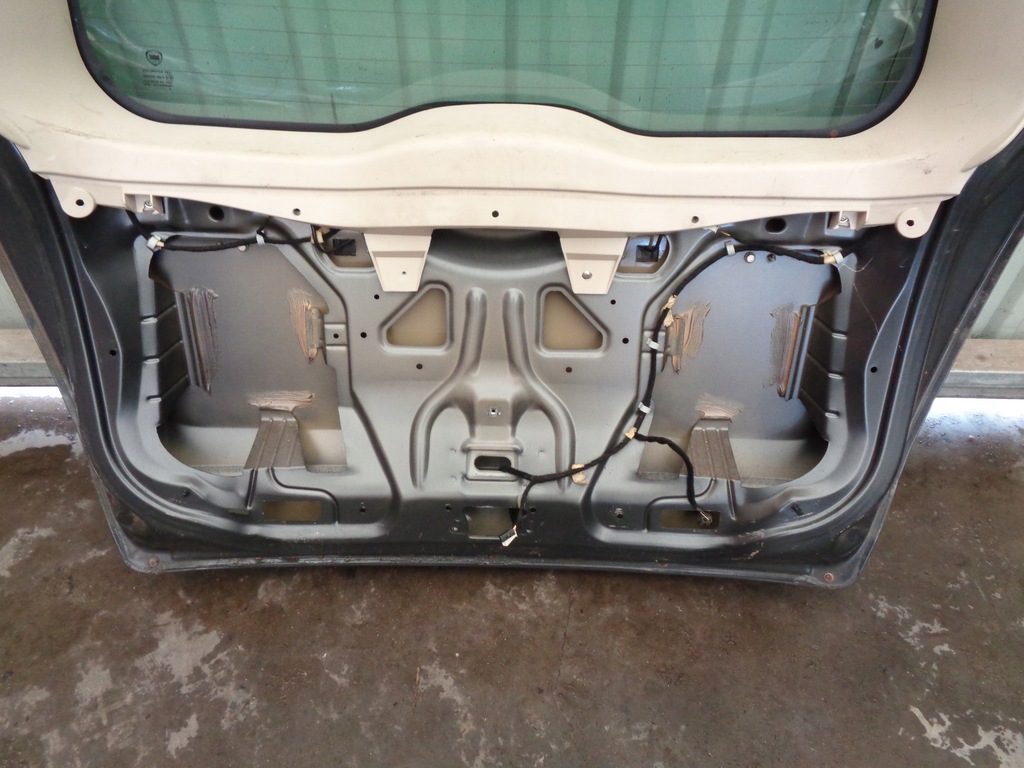 фото №10, Крышка багажника задняя с стекло as2 lancia musa fl lift 2007-2012r. grigio tiepolo 657