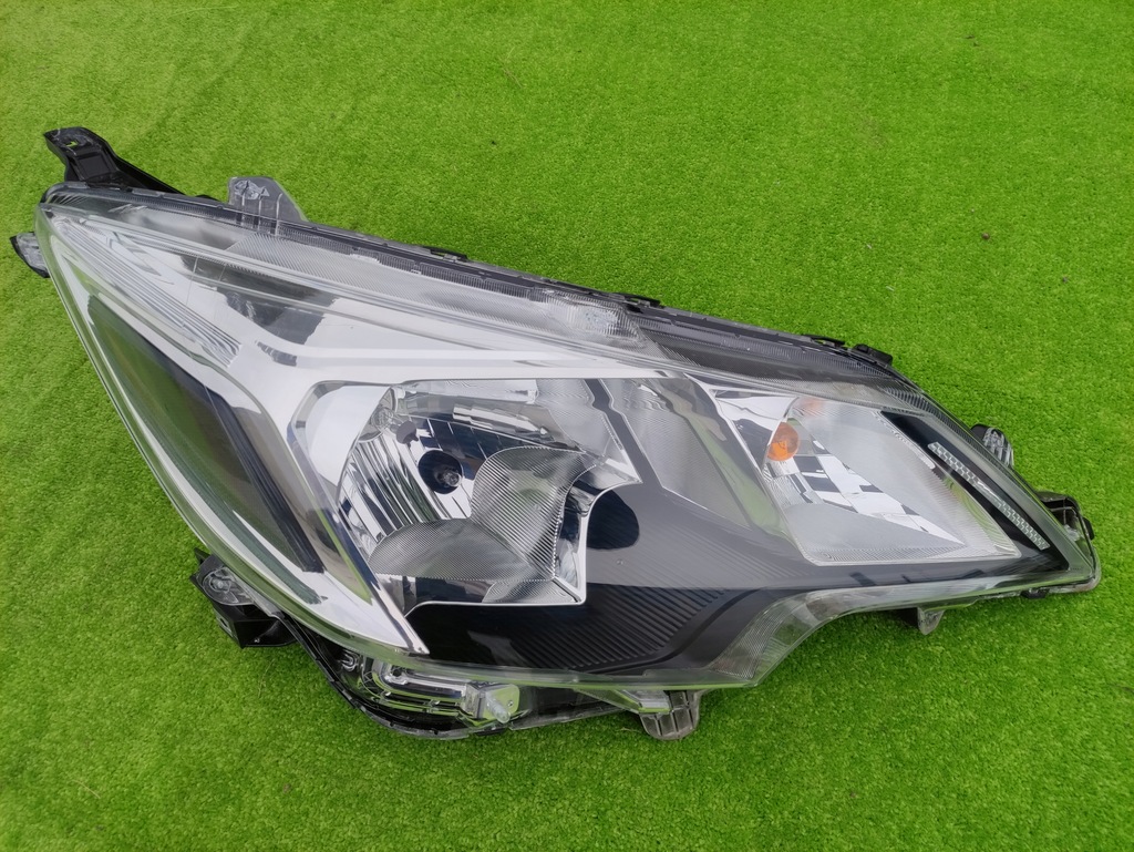 фото №1, Mitsubishi space star ii lift 19- лампа правая передняя перед