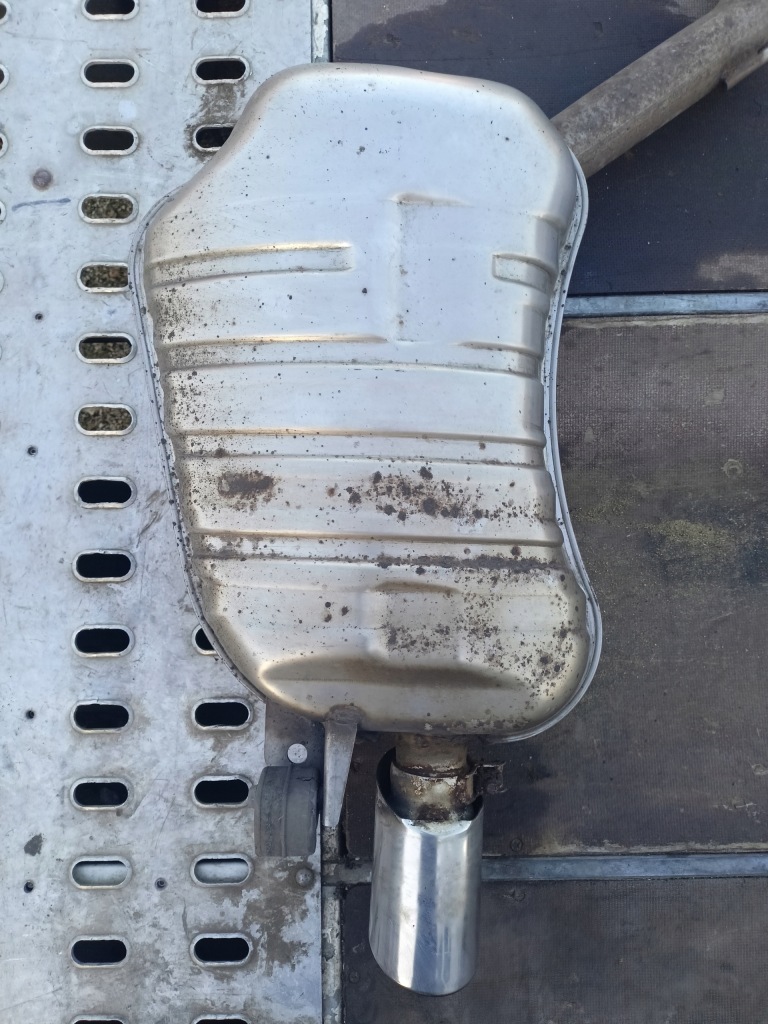 Audi a8d3 3.0 v6 глушитель конечный левая правая  4e0253611al 4e0253612t Киев