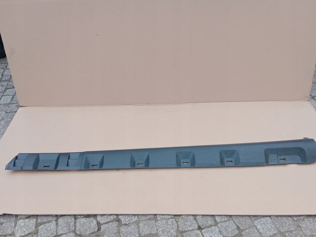 фото №1, Dacia sandero ii stepway правая молдинг порог 18r