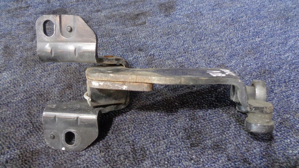 фото №3, Ролик двері розсувних doblo 2 ii права середня