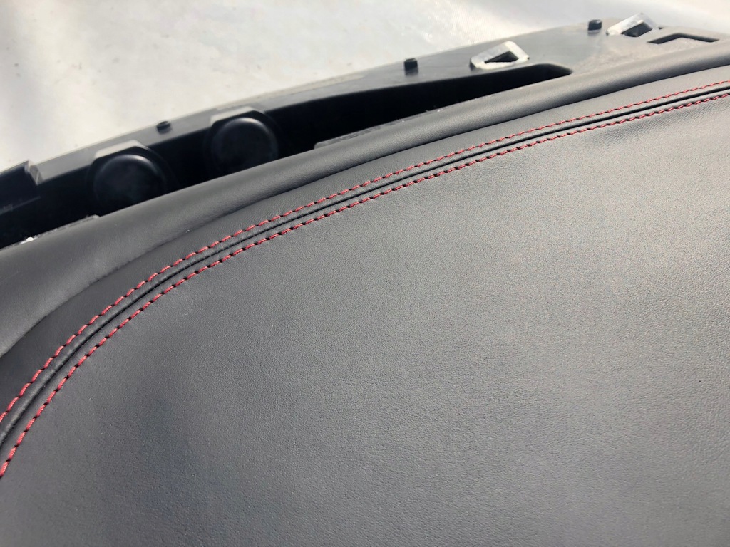 фото №8, Maserati levante czerwona nić приборная панель приборная панель консоль подушки безопасности ремни