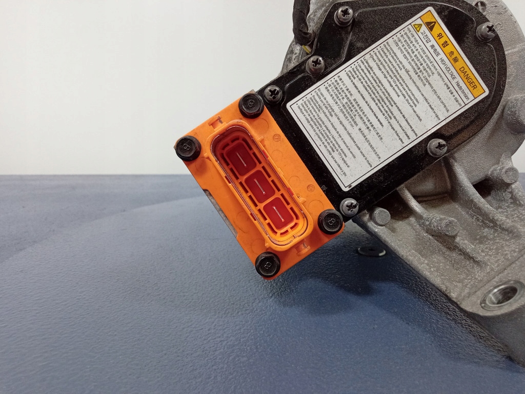 Hyundia tucson iv 1.6 t-gdi hybrid генератор 37390-2m900 Оригінал