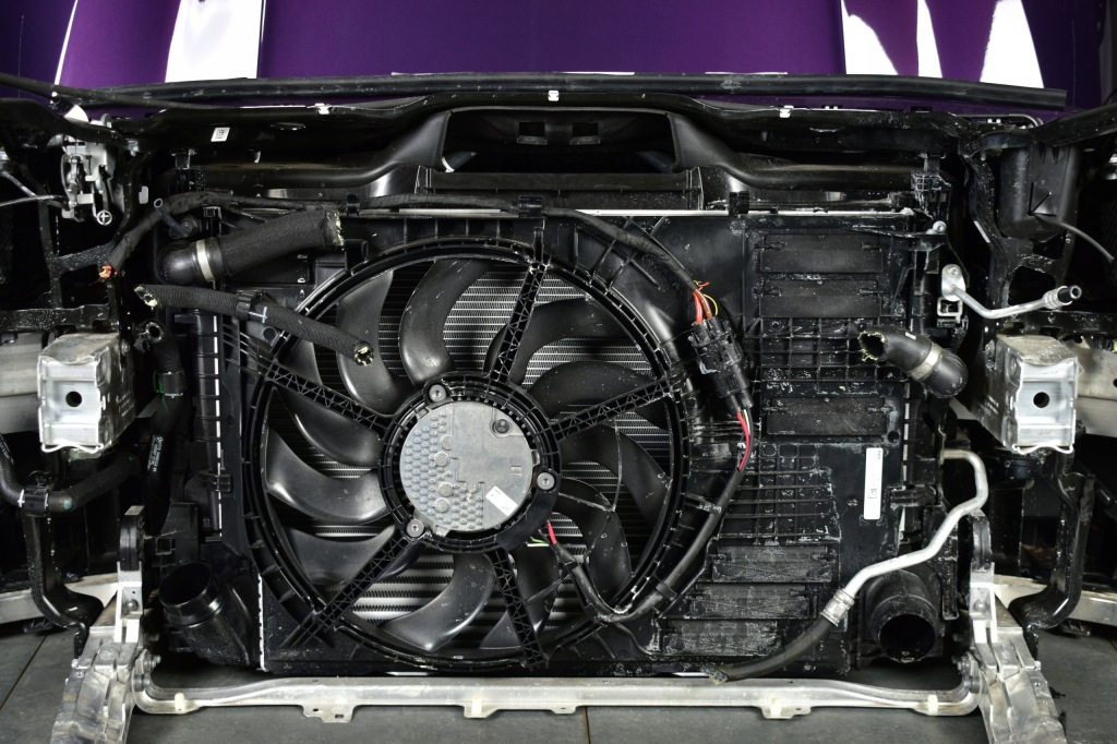 Bmw 1 f70 капот перед бампер крыло  ремень радиатор фары адаптивный led c56 с Разборки