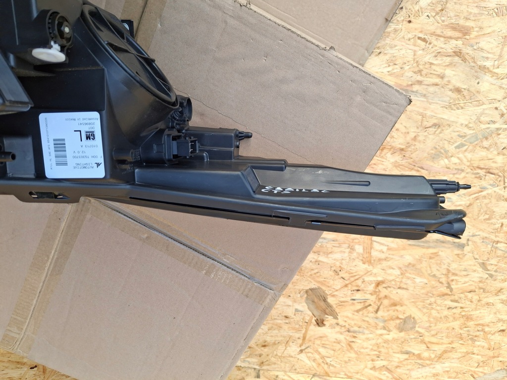 фото №8, Лампа передня cadillac cts ксенон 20896541