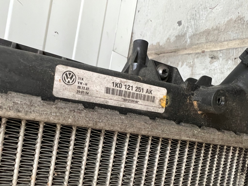 фото №7, Радиатор интеркулер volkswagen golf passat tdi