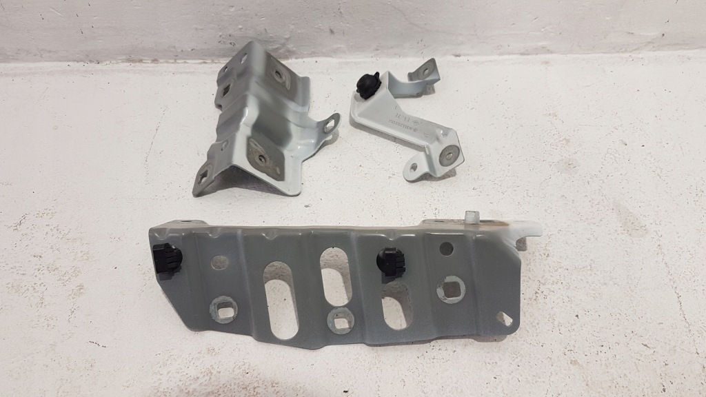 фото №2, Кронштейн кронштейн крила правий перед renault clio v 5