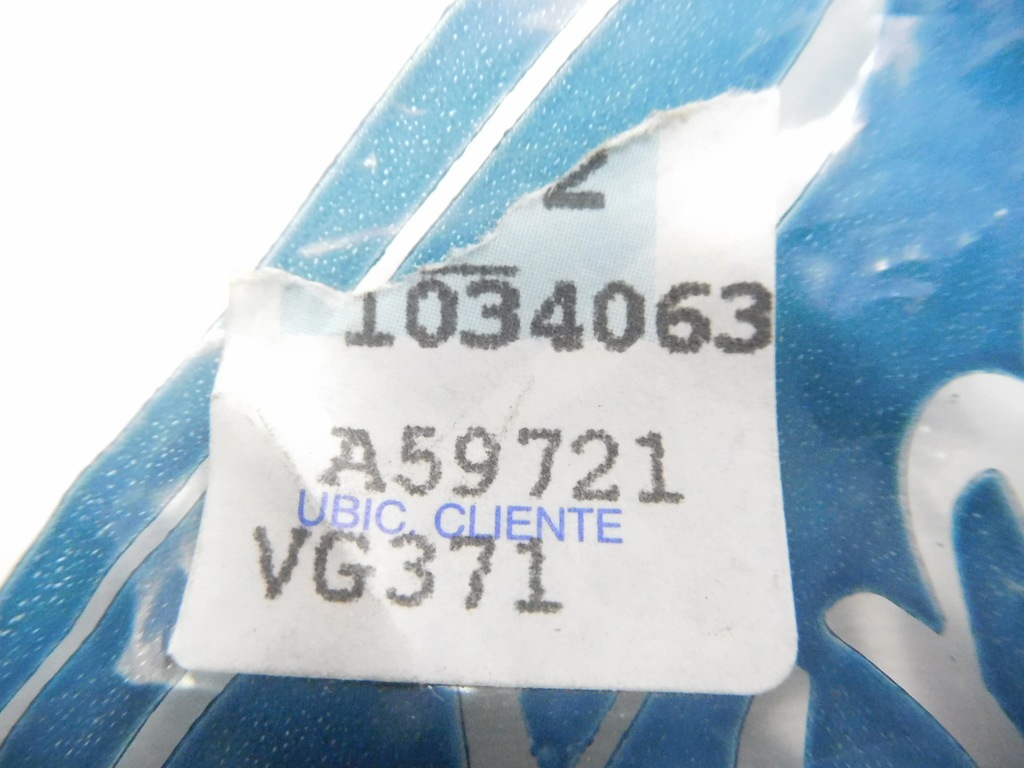 фото №8, Штекер - заглушка омивач скло ford mondeo 1996-2000 оригінальний номер 1034063