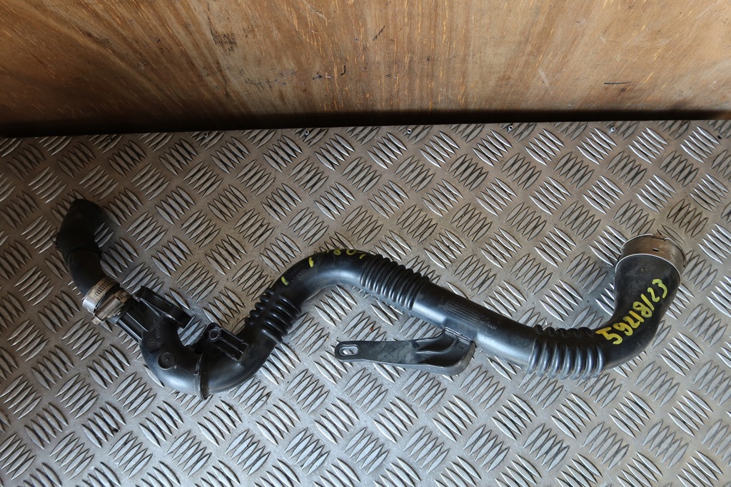 фото №1, Шланг интеркулер clio iv 104951a