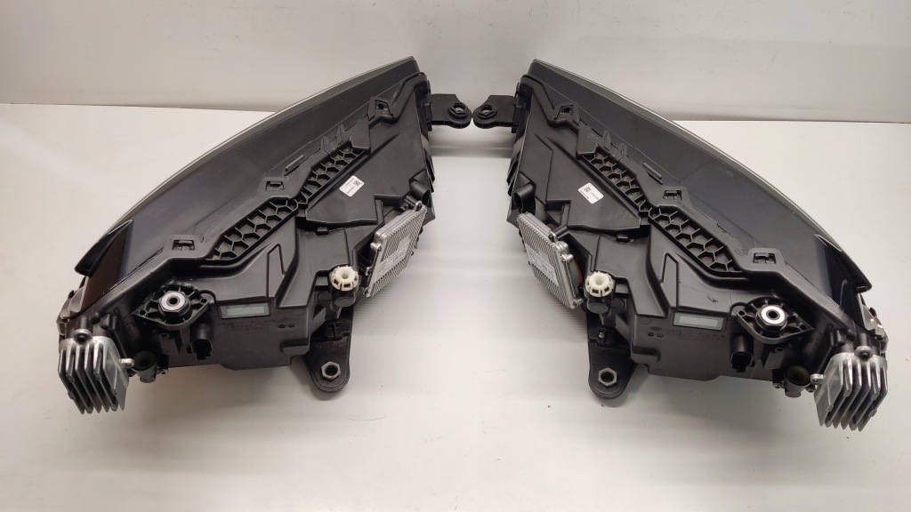 Skoda superb 3 рестайлінг  3v full led комплект лампа перед 3v1941015d, 3v1941016d Київ