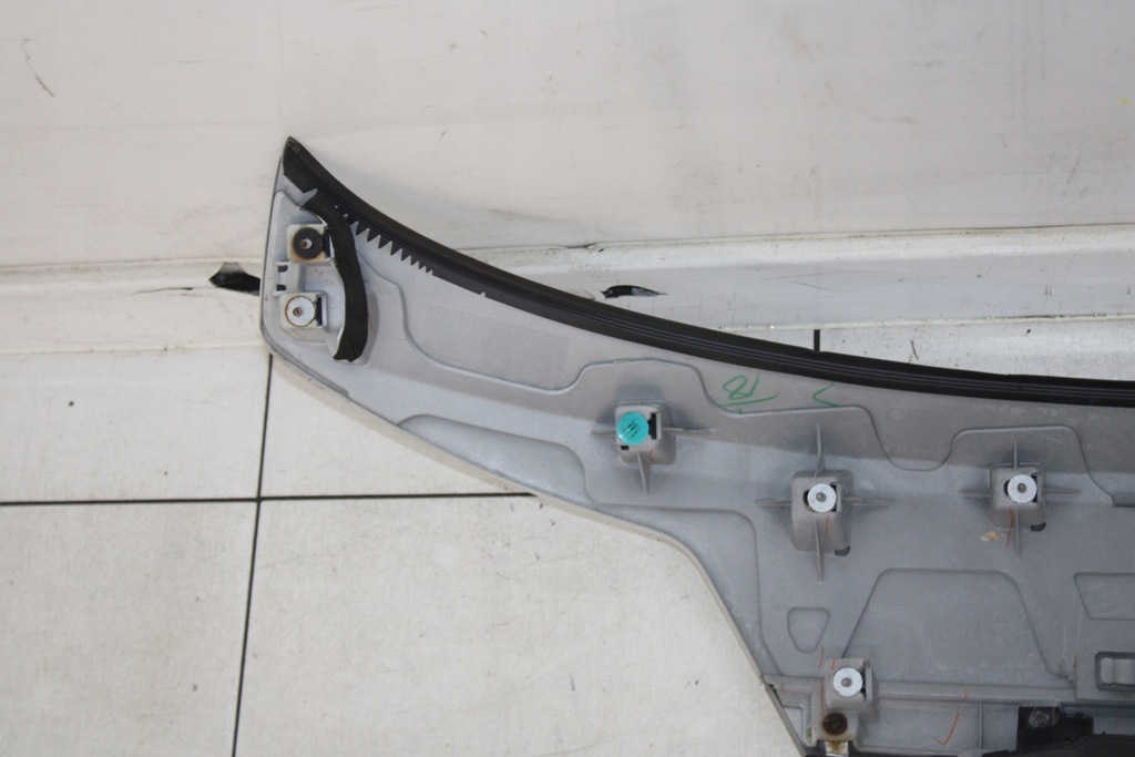 фото №11, Subaru outback iv 09r- накладка молдинг крышки багажника 37j