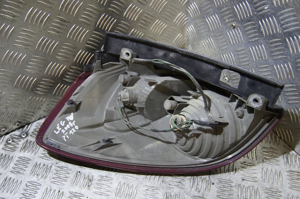 фото №6, Лампа задня права kombi legacy iii 06-09