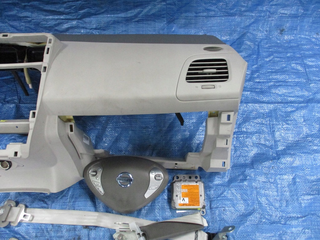 фото №5, Консоль подушка безопасности nissan leaf i комплект датчик