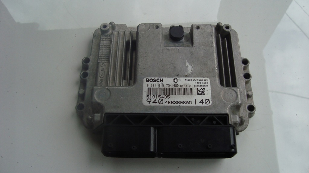 фото №1, Бортовой компьютер 0281018704 alfa romeo giulietta 2.0 jtdm