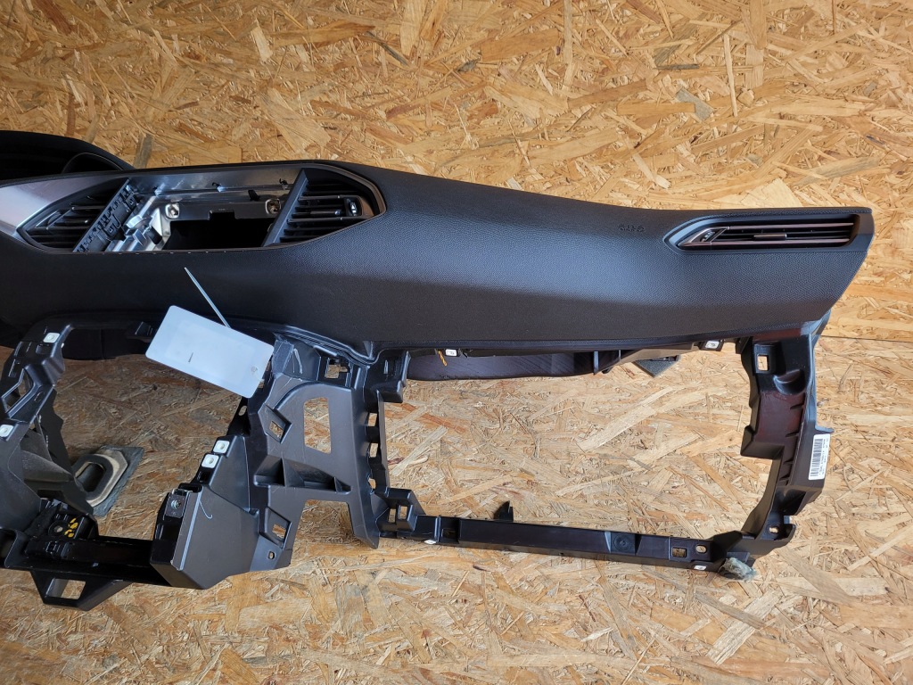 Peugeot 308 2 2 t9 приборная панель приборная панель  приборная панель подушка безопасности оригинал с Разборки