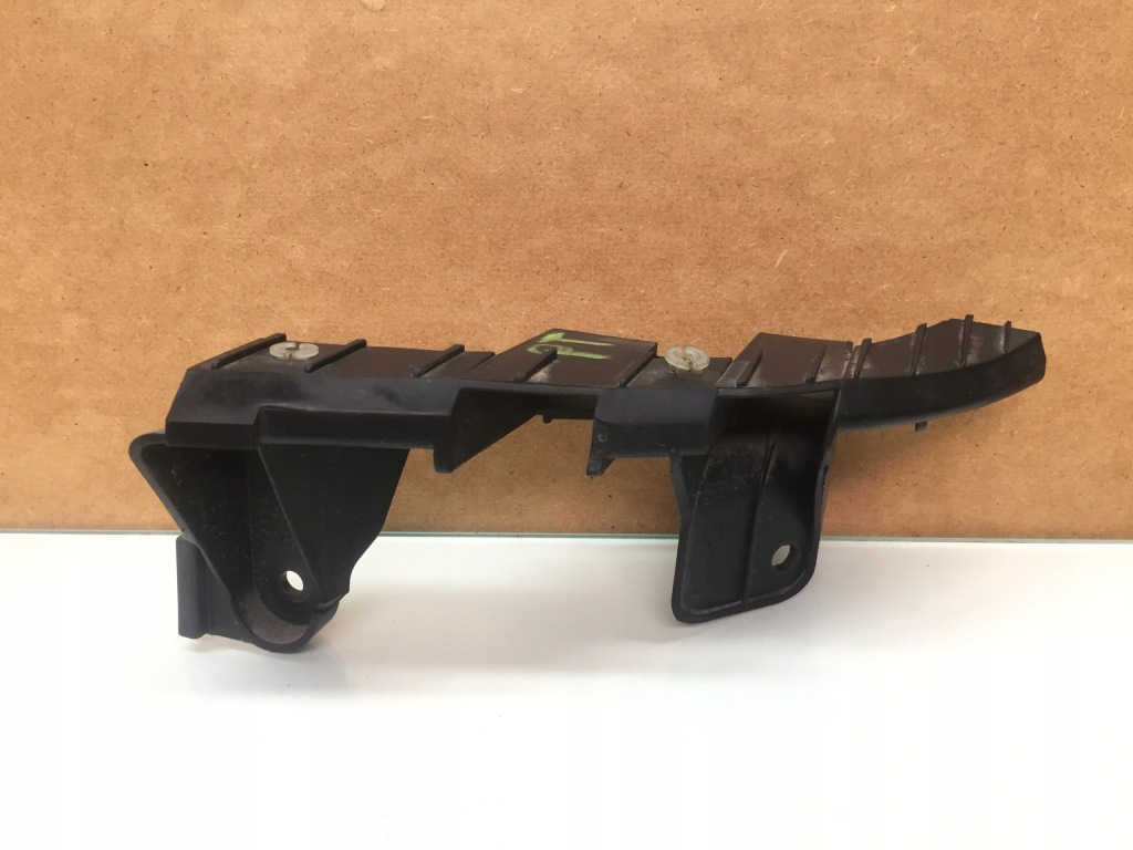 фото №1, Leon ii lift напрямна бампера задня правий 1p0807378