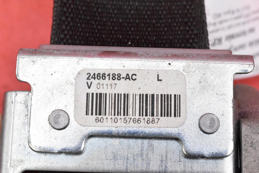 Ремінь безпеки лівий перед натягувач 1018787-03-b tesla model s 12-20 Недорого