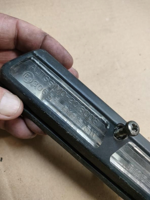 Лампа номерного знака alfa romeo alfasud ti оригінальний номер Доставка