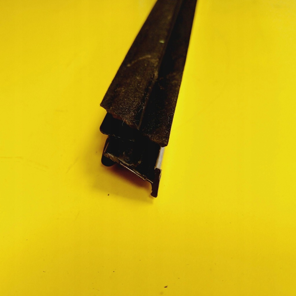 Молдинг ущільнювач хром лівий перед bmw 5 e39 8185815 nr162 Доставка