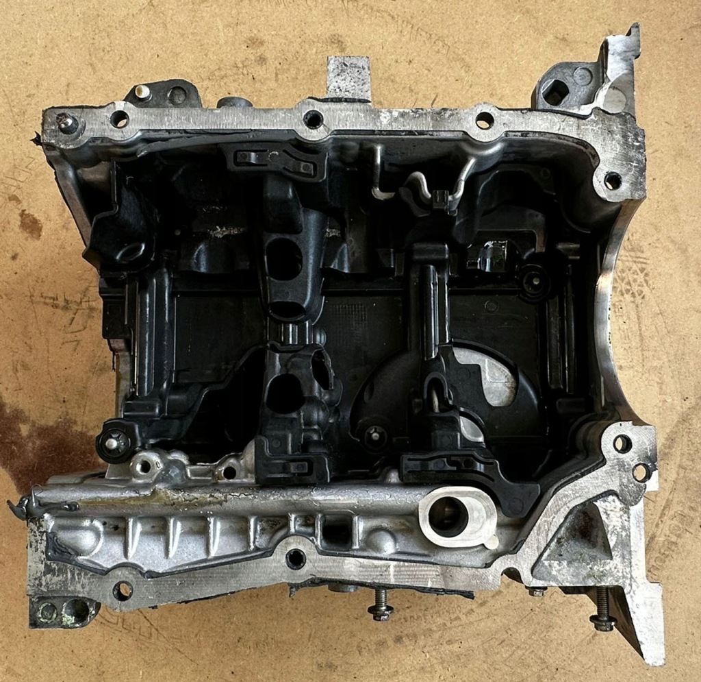 Купити Nissan renault піддон масляна 110179683r 111116195r