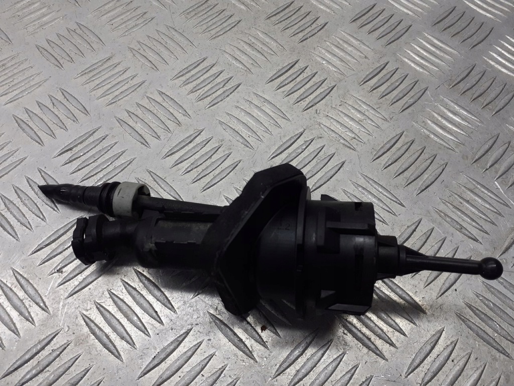 Купити Помпа зчеплення ford c-max 1.8 tdci 3m51-7a547