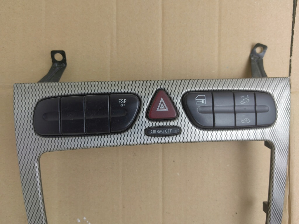 фото №2, Dekor рамка радио a2036802439 mercedes w203