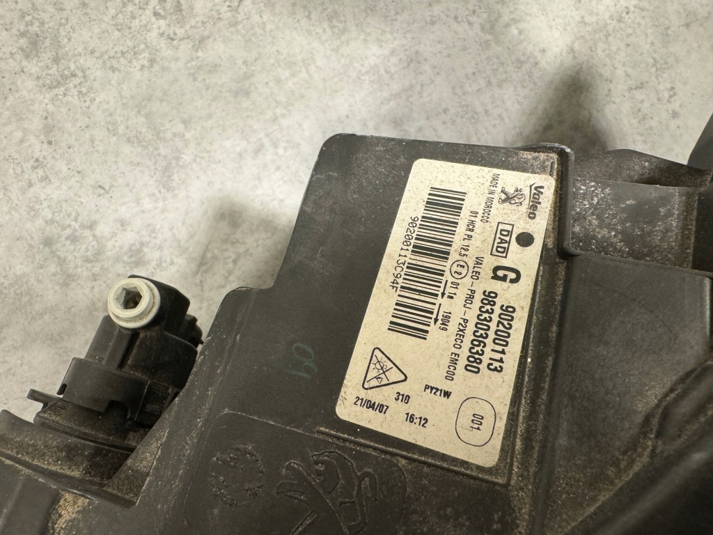 фото №8, Peugeot 208 ii левая лампа передняя led оригинал