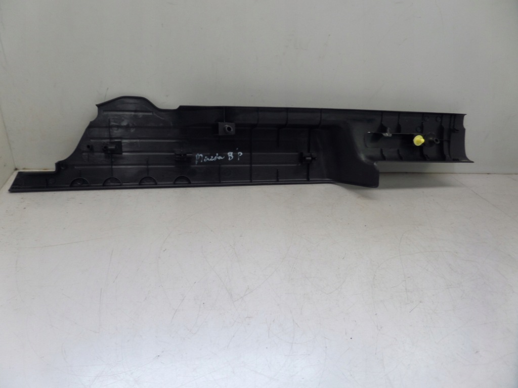 Накладка накладка порог правый  задняя mazda 5 05-10 в Украине