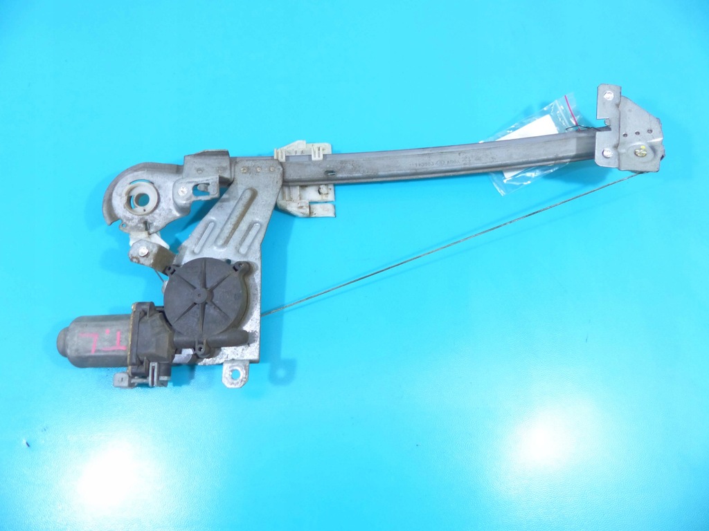 фото №1, Подъемник задняя левый 2pin peugeot 206 хэтчбек