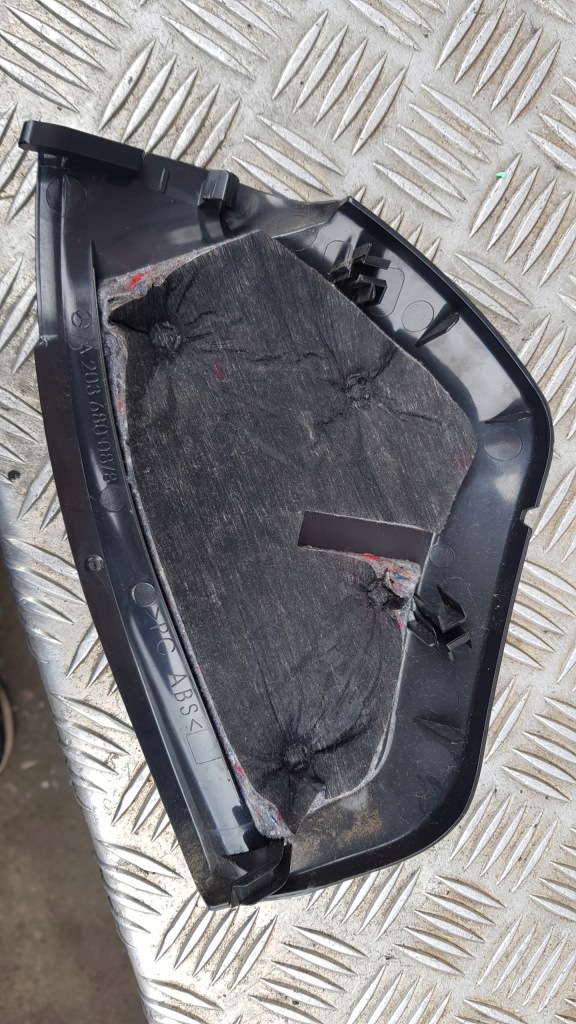 фото №7, Mercedes w203 захист консолі заглушка права