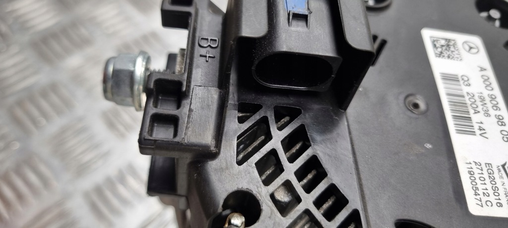 фото №11, Mercedes w205 генератор a0009069805