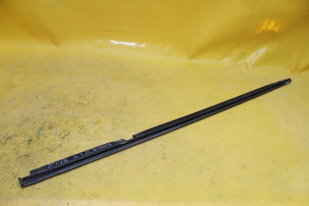 фото №6, Молдинг ущільнювач лівий задня espace iv