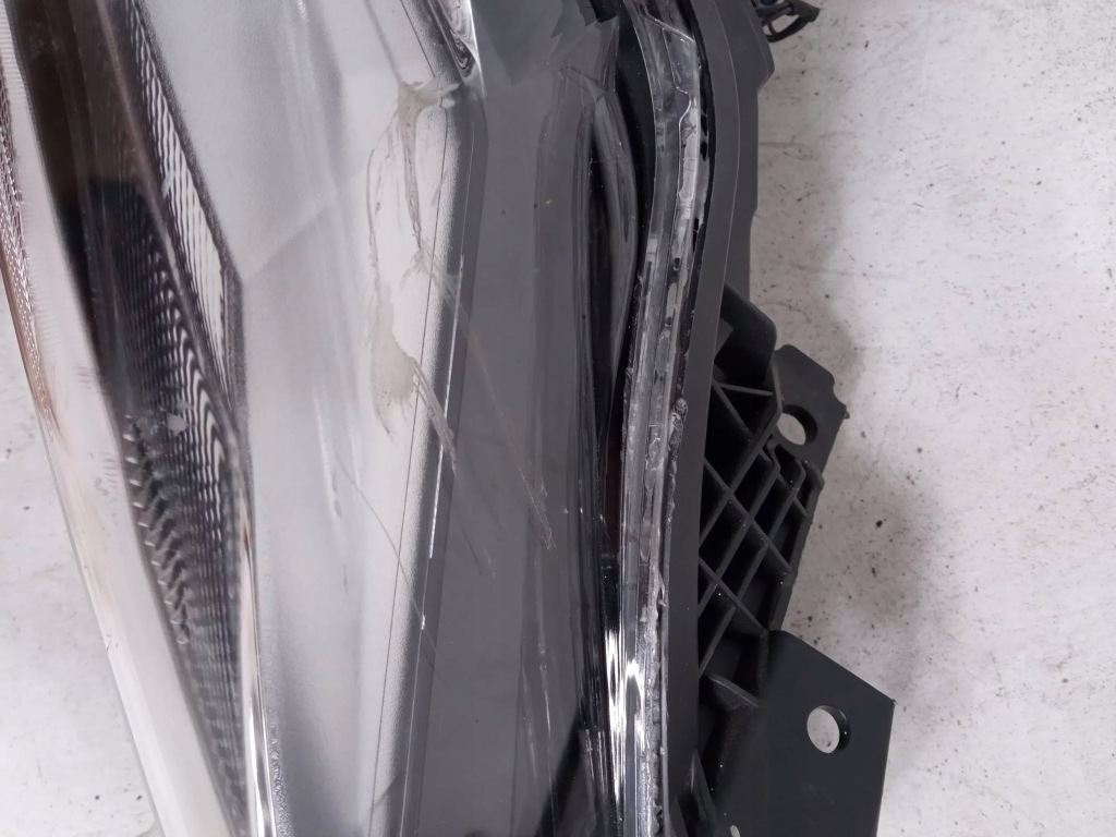 Nissan juke 2 f16 фара верхний правый  drl правая  к движение dziennej led Киев