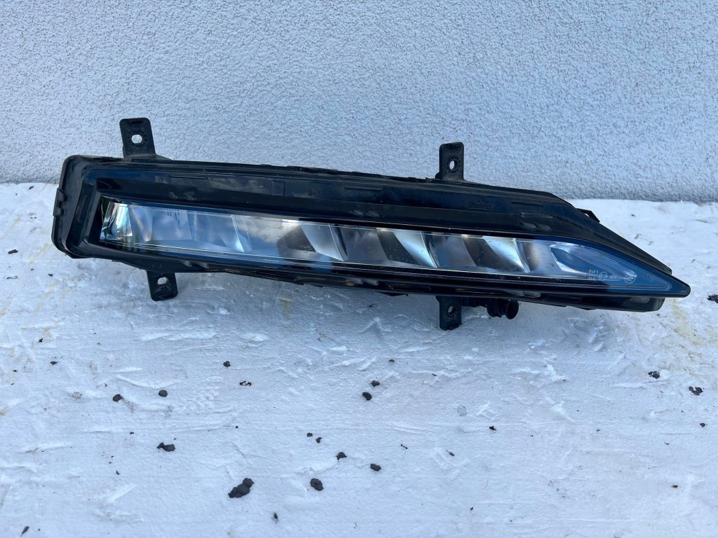 фото №1, Противотуманная фара led drl правый skoda superb 3 iii lift 3v0941700b