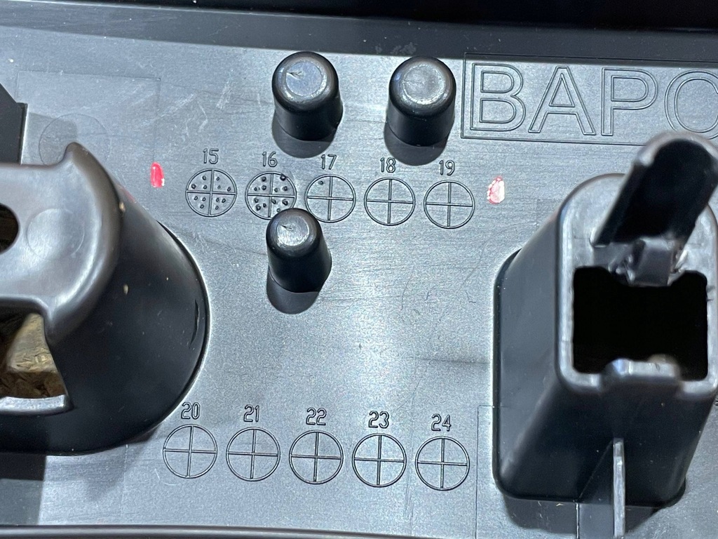 фото №9, Mazda 6 gj iii 3 lift 15-18 молдинг подкладка pod номерной знак бампер перед