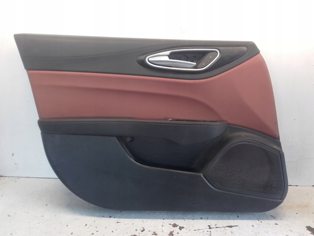 фото №1, Alfa romeo giulia обивка обшивка левый передний