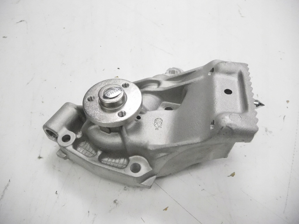 фото №2, Насос wody renault master ii 7701470880