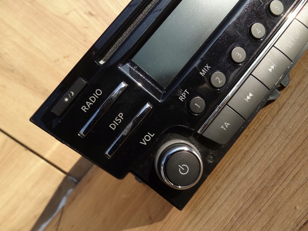 фото №2, Nissan pulsar 2014 радио cd оригинал