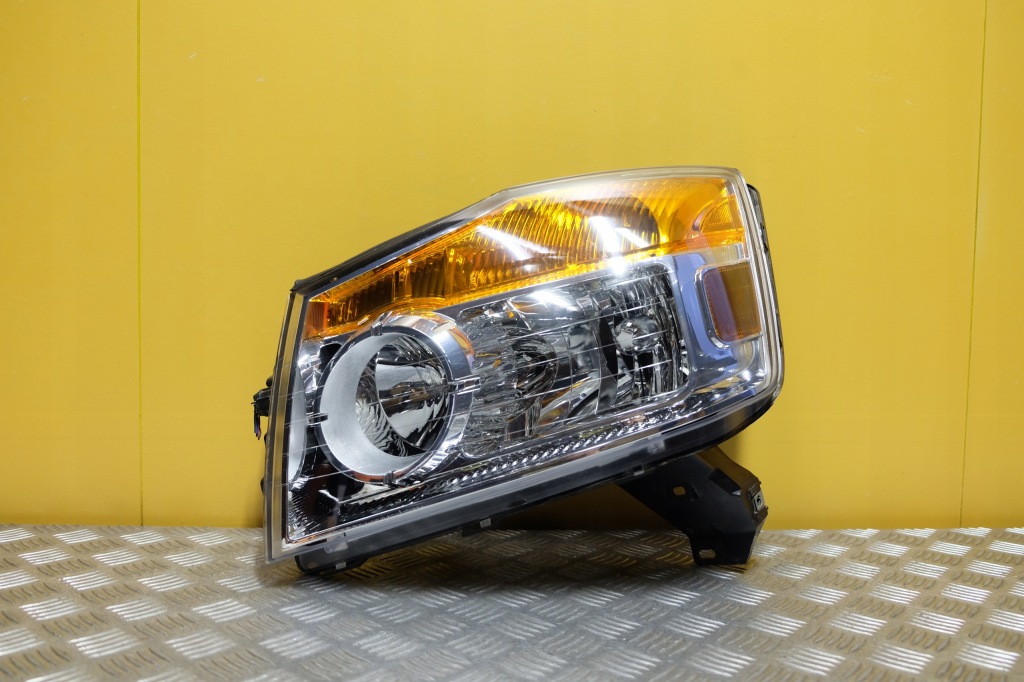 фото №1, Nissan armada lift 2008- фара лампа обычная левая usa