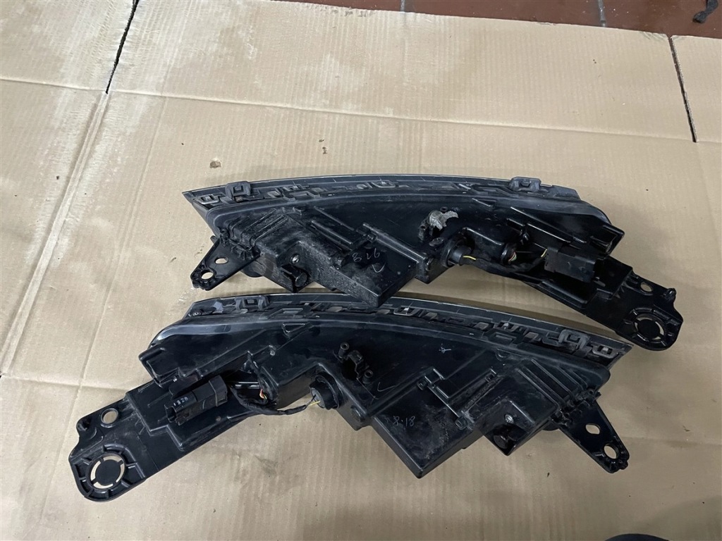 фото №13, 2x лампа led левый правый перед 9816946580 citroen c5 aircross 18-22r