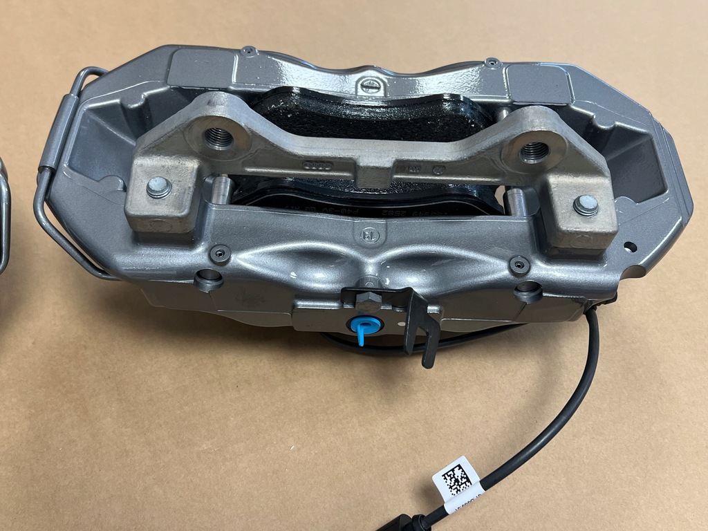 фото №11, Audi rs3 rsq3 супорти гальмівні перед 83a615108e 83a615107e керамічний