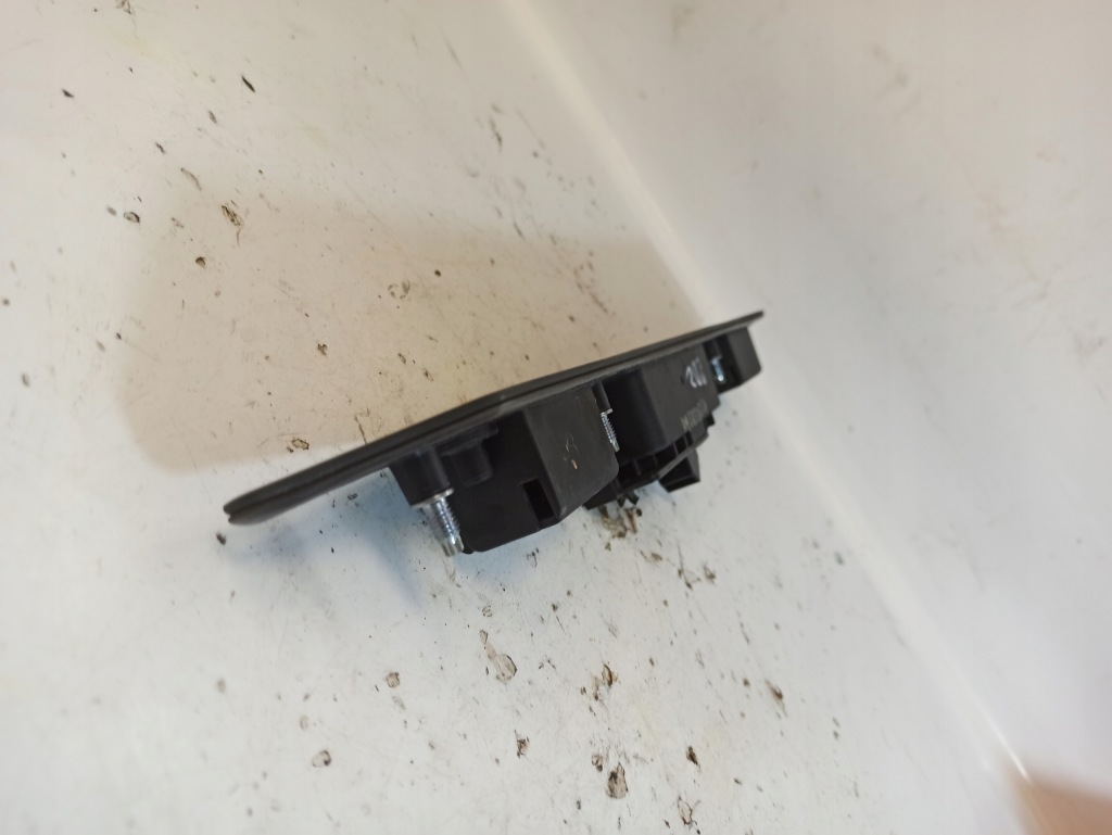 фото №7, Audi a4 b6 kombi молдинг кришки мікровимикач ручка 8p0827574