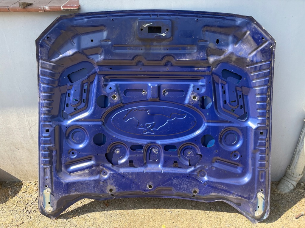 Капот ford mustang mk6 в Украине