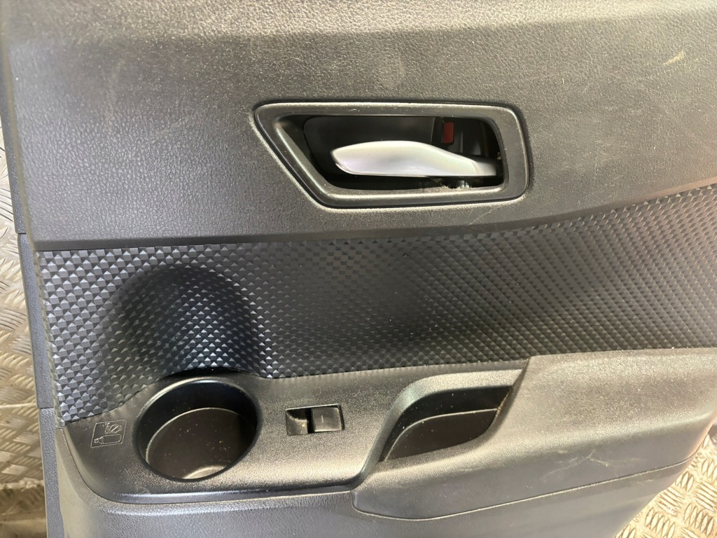 фото №4, Обшивка двері задня задній правий toyota chr